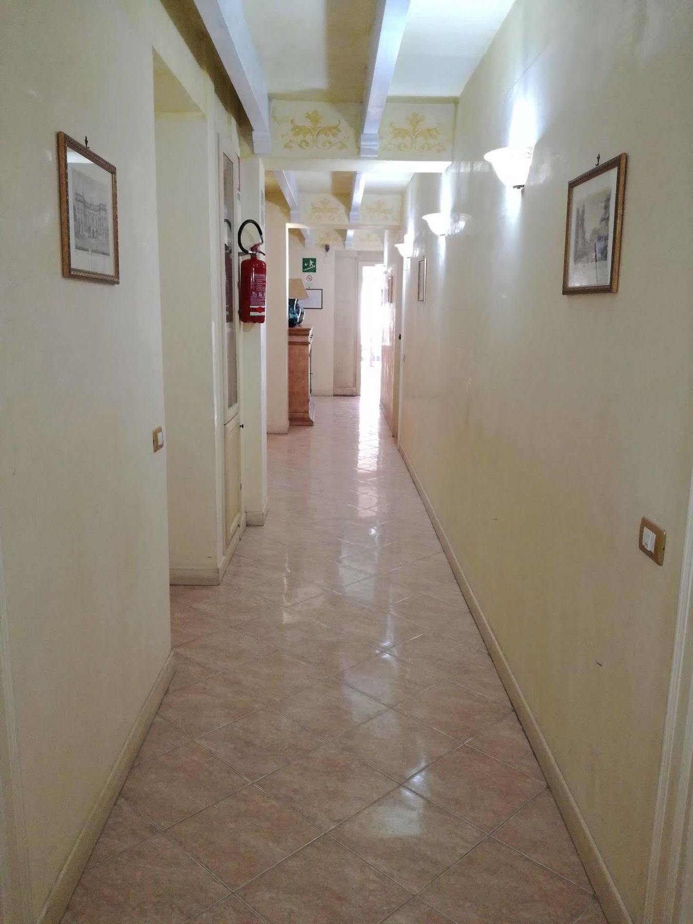 Hotel Centrale บาเกเรีย ภายนอก รูปภาพ